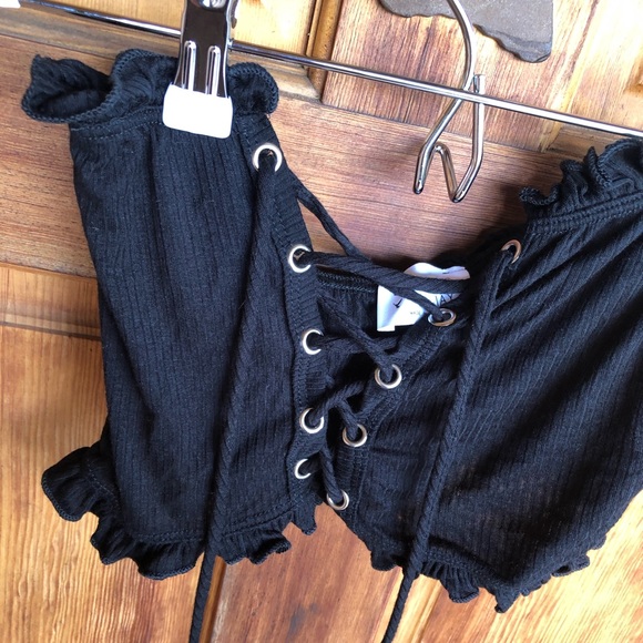 Tops - 🌞 Black lace up tube top perfect for going out